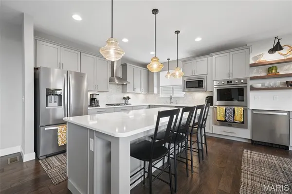$950,000 | 16900 Red Dragon Place, Wildwood, MO 63038