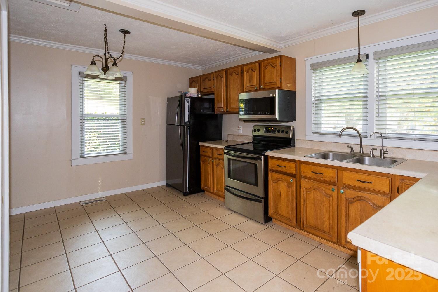 948 Riceville Road Asheville, NC 28805 - Photo 14 of 23