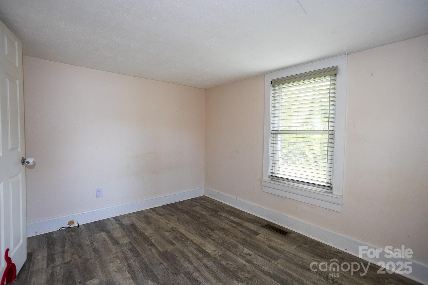 948 Riceville Road Asheville, NC 28805 - Photo 19 of 23