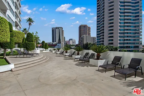 $950,000 | 10501 Wilshire Boulevard, Unit 1007, Los Angeles, CA 90024