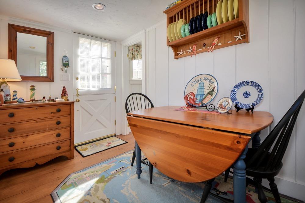 209 Shore Road, Unit 3 Chatham, MA 02633 - Photo 5 of 19 a dining room with furniture and window
