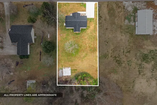 $299,900 | 205 Maple Street, Adams, TN 37010