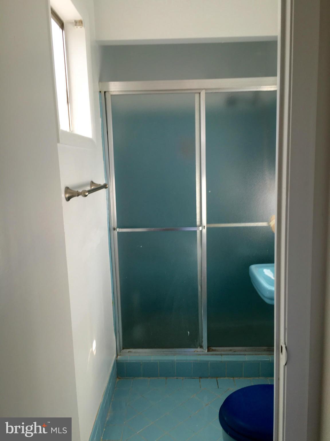 12116 Arbie Road Silver Spring, MD 20904 - Photo 11 of 16 Bath