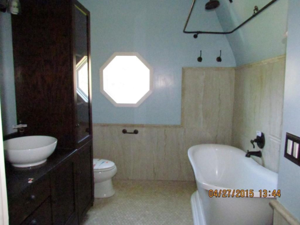 4677 Territorial Road Benton Harbor, MI 49022 - Photo 11 of 15 IMG_9800 (Medium)