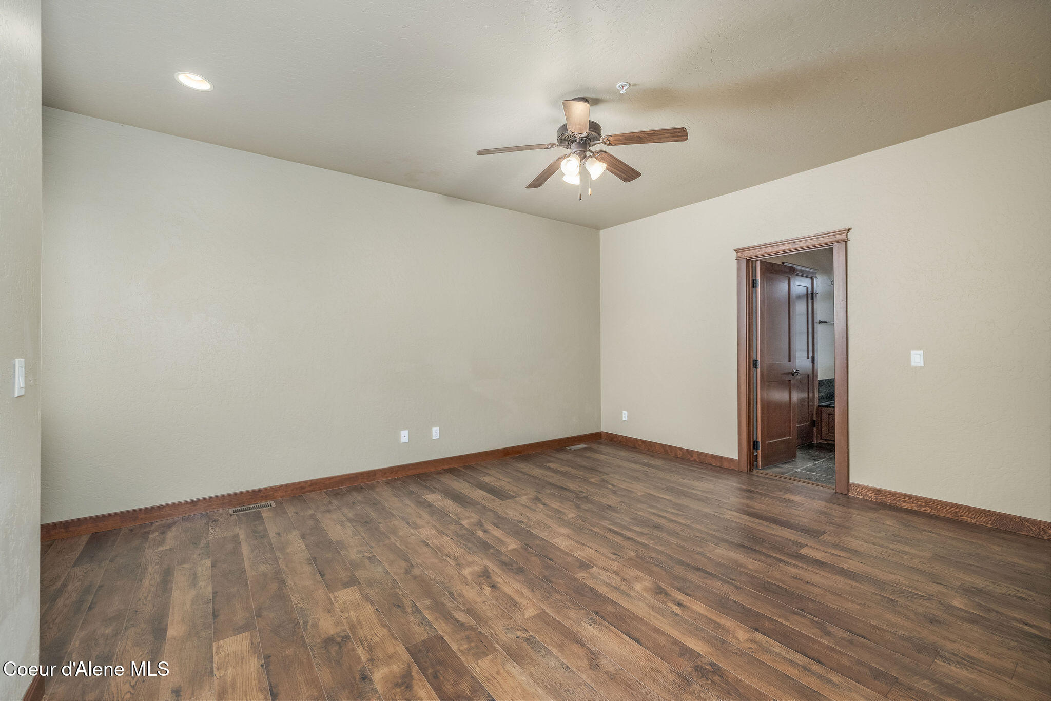 4444 Greenchain Loop, Unit 3 Coeur D'Alene, ID 83814 - Photo 12 of 28 32-IMG_0090-HDR-Edit