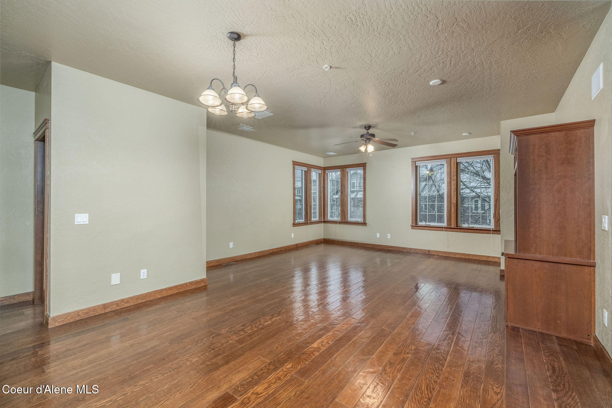 4444 Greenchain Loop, Unit 3 Coeur D'Alene, ID 83814 - Photo 4 of 28 24-IMG_0017-HDR-Edit