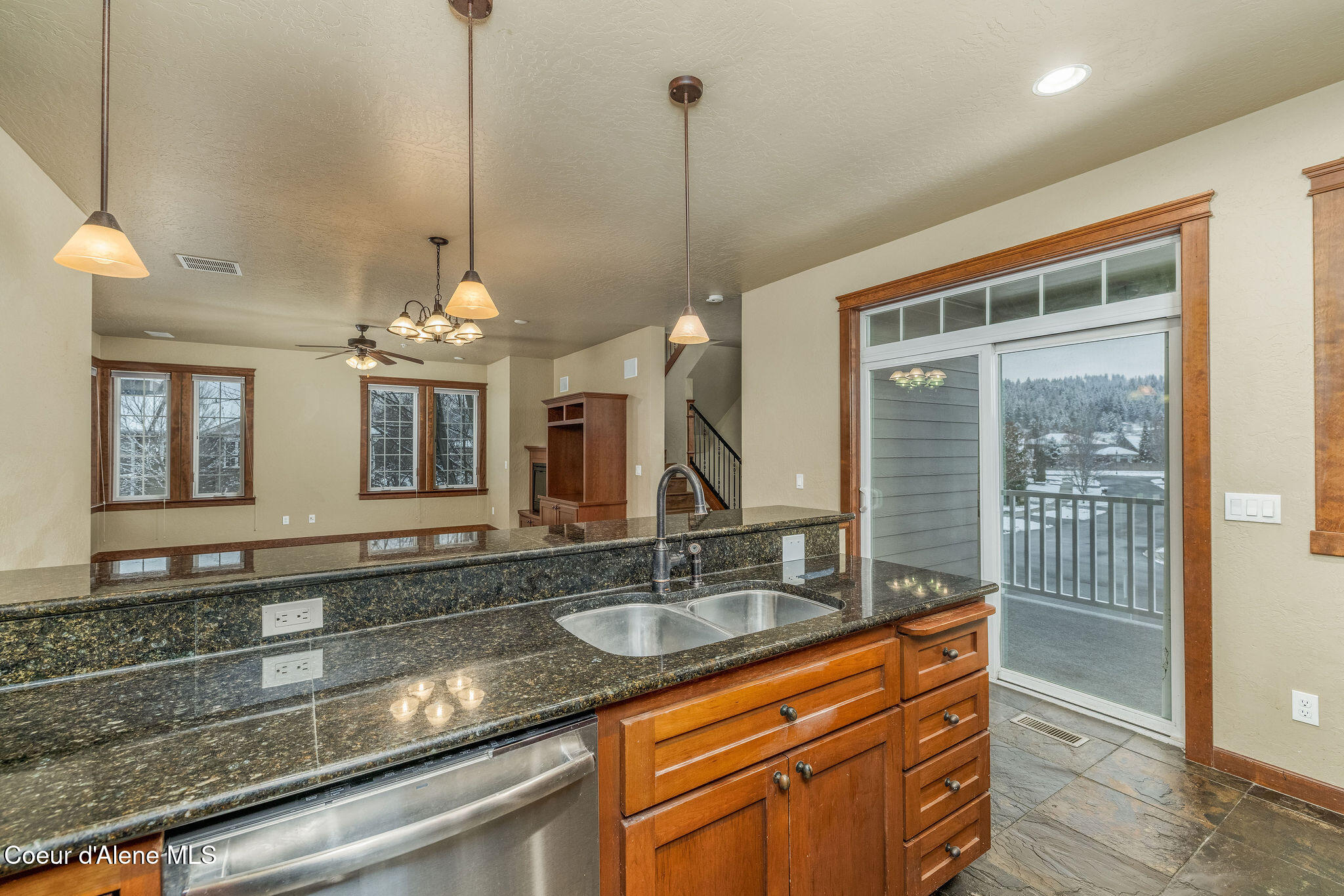 4444 Greenchain Loop, Unit 3 Coeur D'Alene, ID 83814 - Photo 8 of 28 28-IMG_0053-HDR-Edit