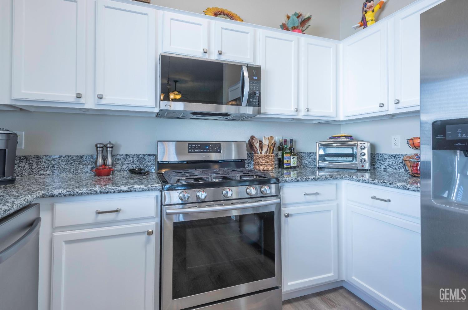 Undisclosed Address Bakersfield, CA 93313 - Photo 7 of 21