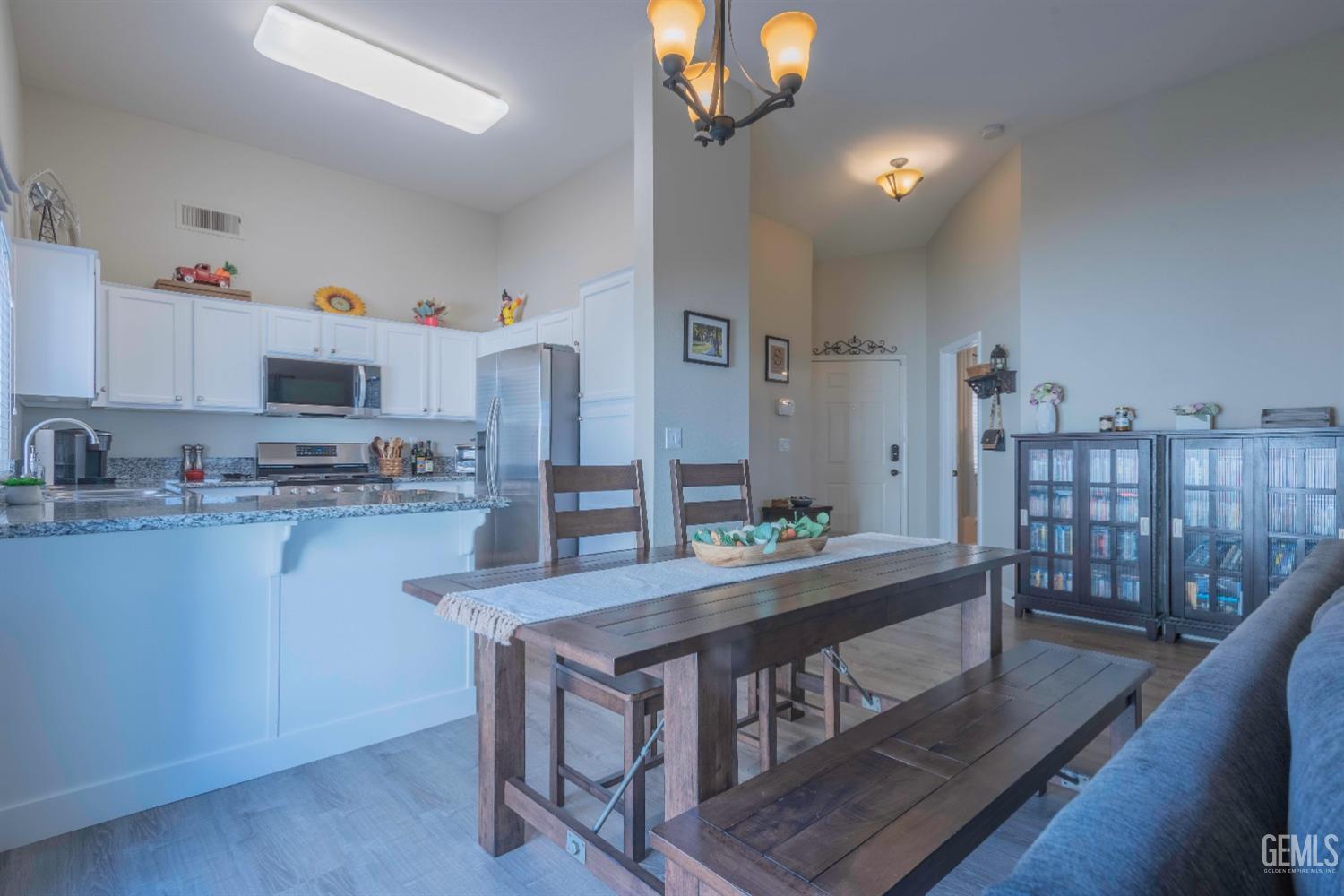 Undisclosed Address Bakersfield, CA 93313 - Photo 9 of 21