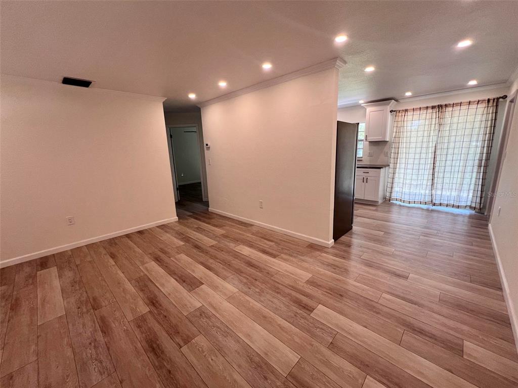 3339 Van Nuys Loop New Port Richey, FL 34655 - Photo 4 of 9