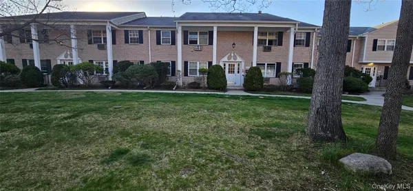 $2,800 | 276 Parkside Drive, Suffern, NY 10901