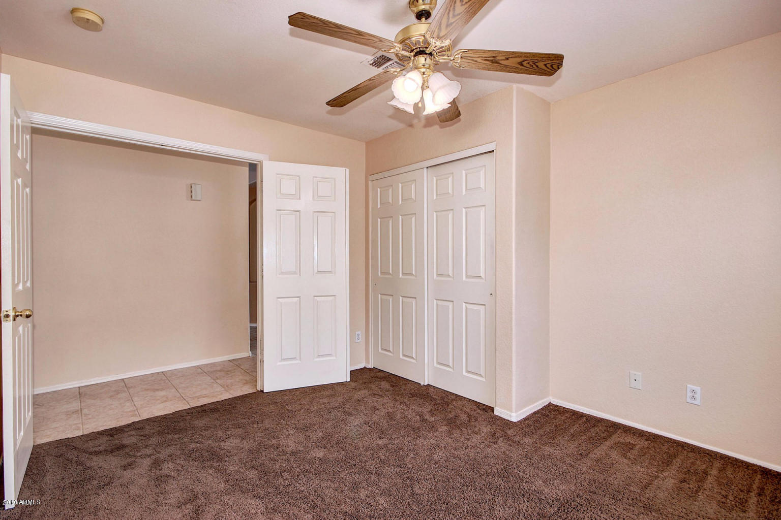 886 West Bruce Avenue Gilbert, AZ 85233 - Photo 13 of 29 20161101161225909817000000-o