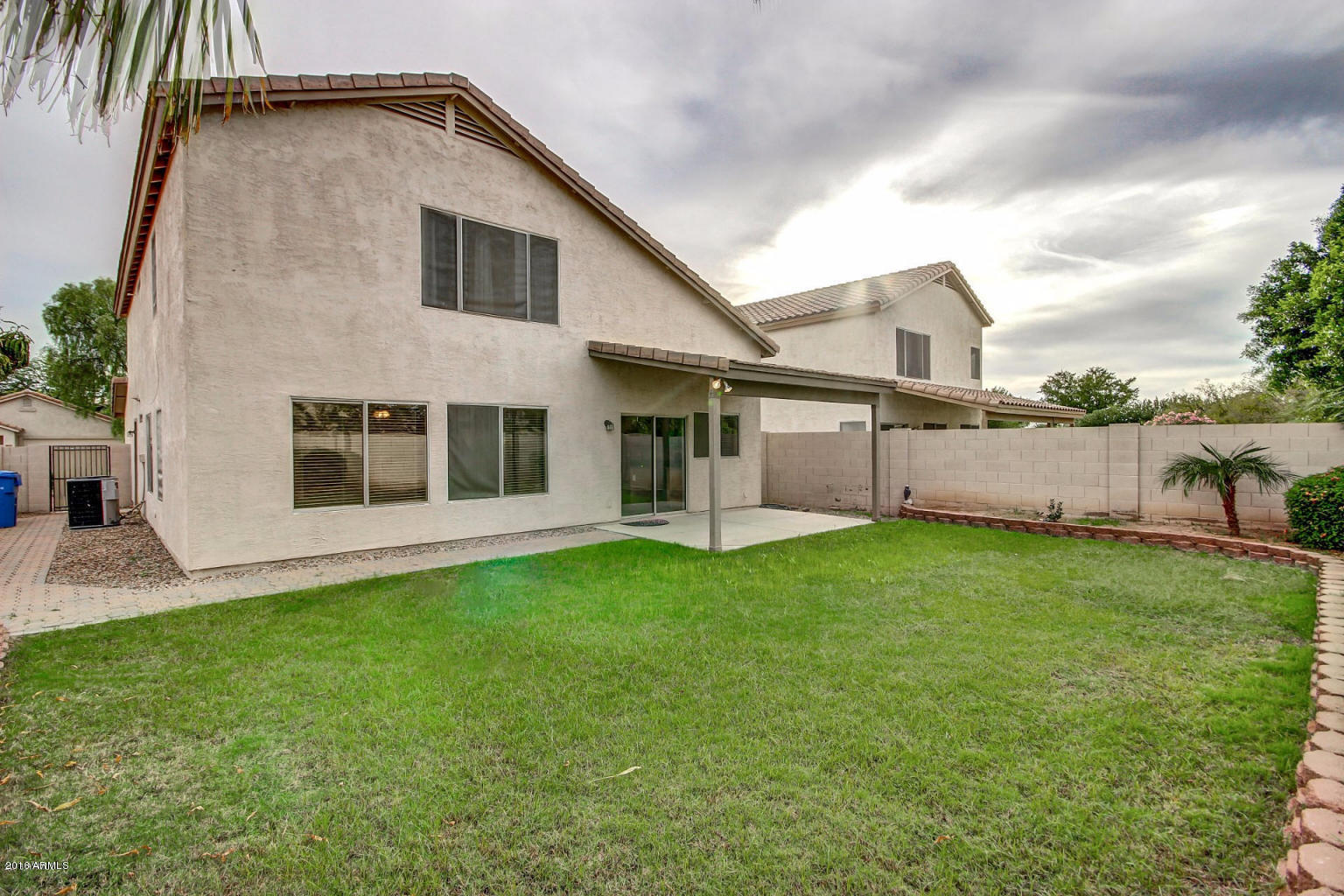 886 West Bruce Avenue Gilbert, AZ 85233 - Photo 19 of 29 20161101161125690646000000-o