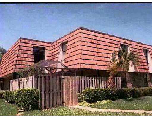 7697 Courtyard Run West, Unit 7697 Boca Raton, FL 33433 - Photo 1 of 1 Primary Photo