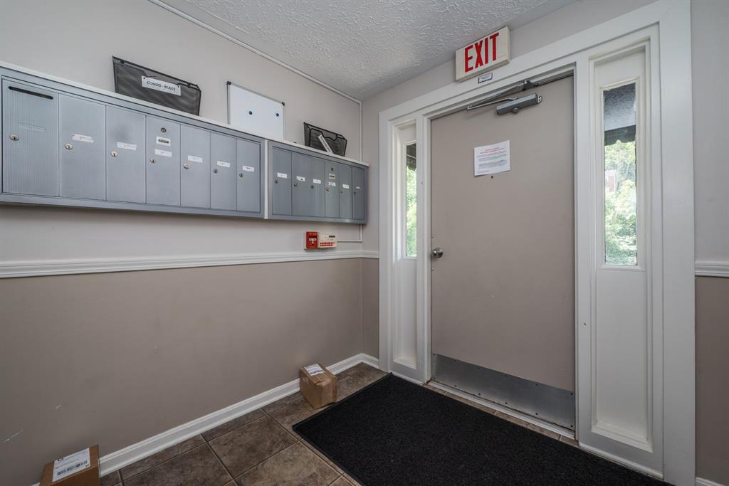 300 Gilkeson Road, Unit 7B Pittsburgh, PA 15228 - Photo 5 of 38 Gallery Image 5