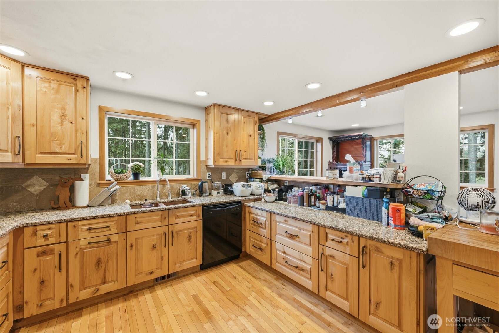 18222 Southeast Wax Road Covington, WA 98042 - Photo 11 of 36