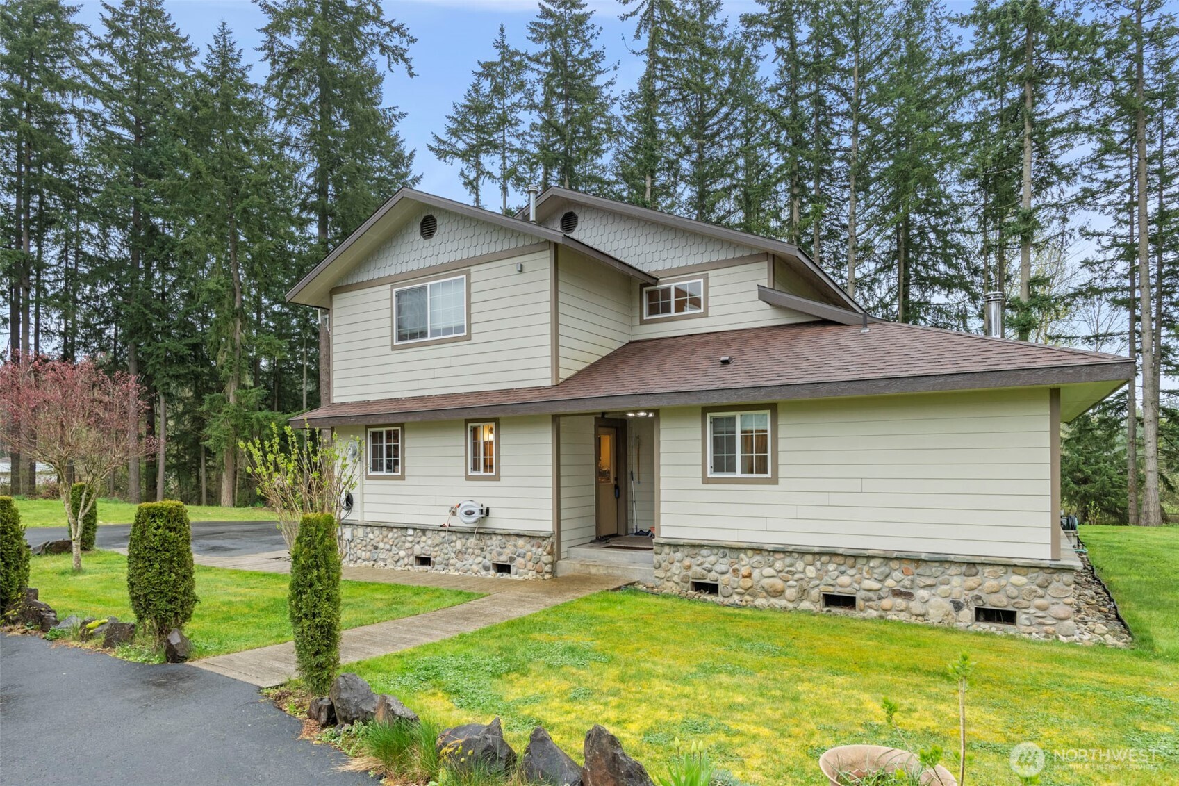 18222 Southeast Wax Road Covington, WA 98042 - Photo 8 of 36