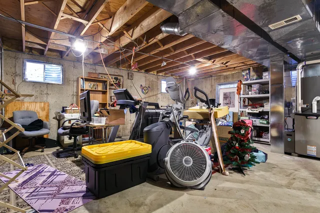 $350,000 | 3517 Glen Flora Avenue, Gurnee, IL 60031