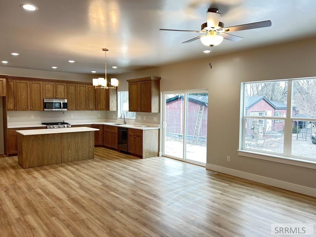1385 Harris Loop Blackfoot, ID 83221 - Photo 4 of 42