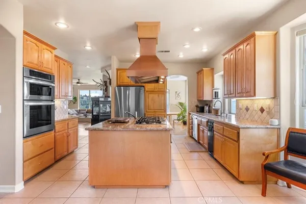 $849,999 | 25250 Deertrail Drive, Tehachapi, CA 93561