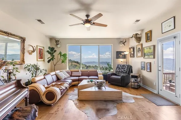 $849,999 | 25250 Deertrail Drive, Tehachapi, CA 93561