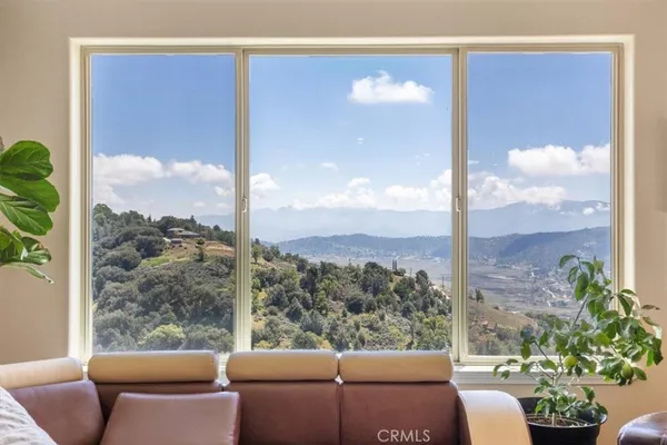 $849,999 | 25250 Deertrail Drive, Tehachapi, CA 93561