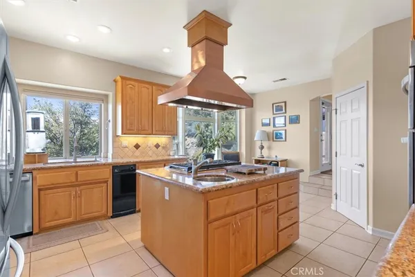 $849,999 | 25250 Deertrail Drive, Tehachapi, CA 93561