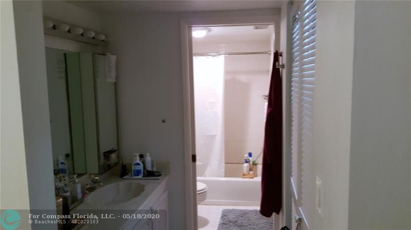 1865 Brickell Avenue, Unit A1502 Miami, FL 33129 - Photo 15 of 46