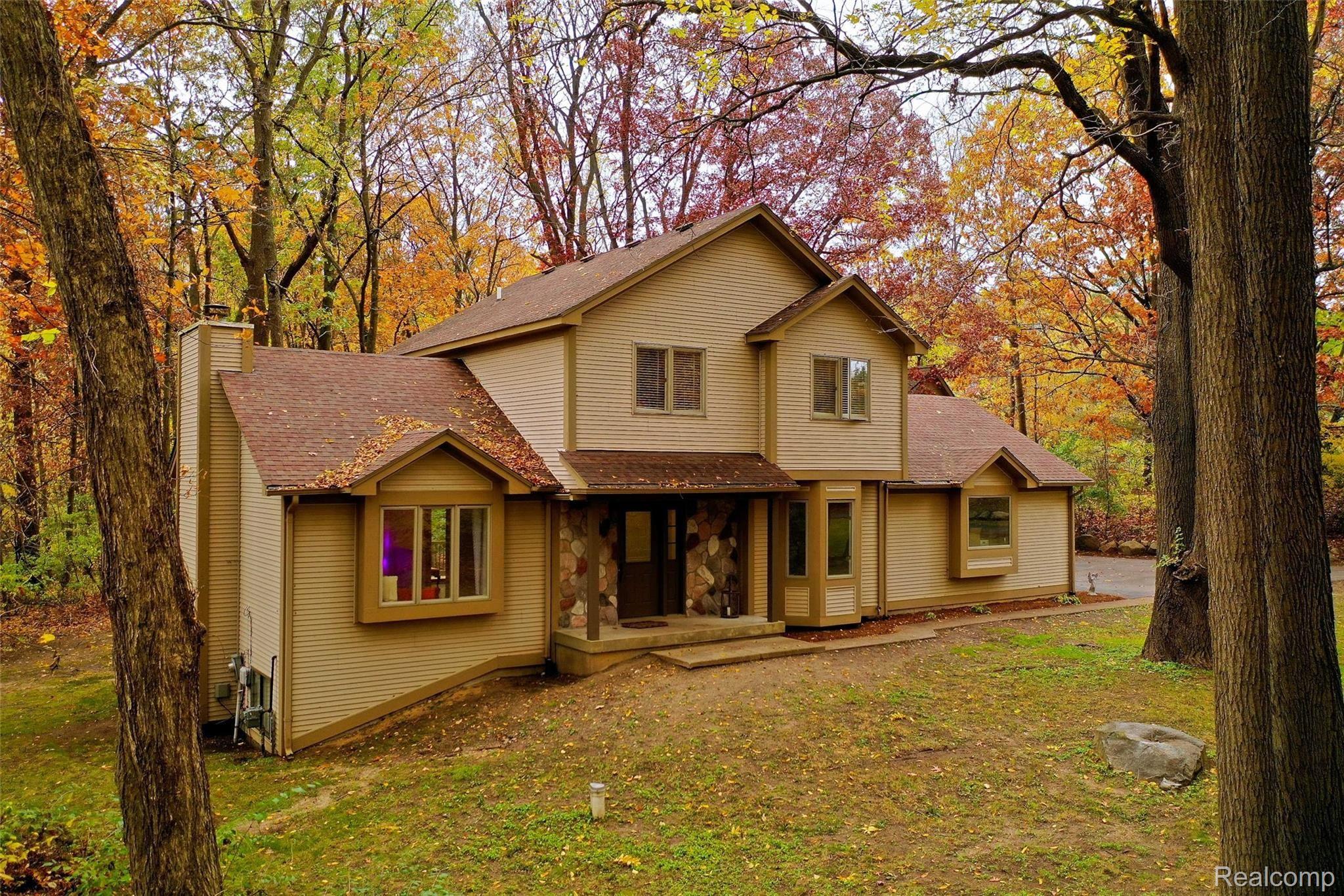 5066 Clarkston Road Clarkston, MI 48348 - Photo 4 of 29 EE2B837B-690F-4712-A3F5-9512DBAD441F.jpeg