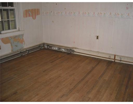 3224 West River Road Sidney, ME 04330 - Photo 6 of 17 Bedroom.