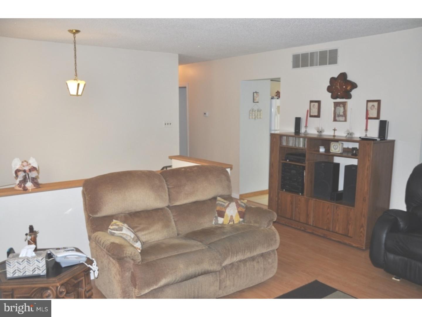 22 E Road Gibbsboro, NJ 08026 - Photo 4 of 25