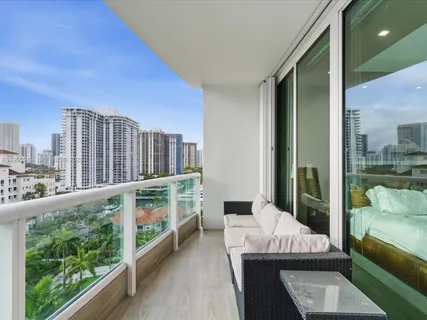 $2,750,000 | 19955 Northeast 38th Court, Unit 1205, Aventura, FL 33180