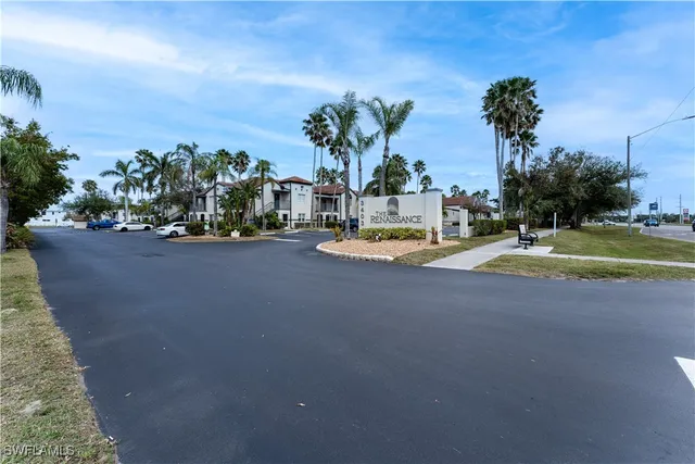 $160,000 | 3421 Winkler Avenue, Unit 410, Fort Myers, FL 33916