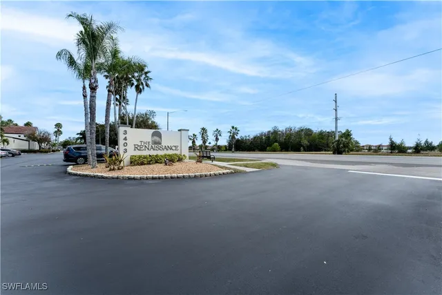 $160,000 | 3421 Winkler Avenue, Unit 410, Fort Myers, FL 33916