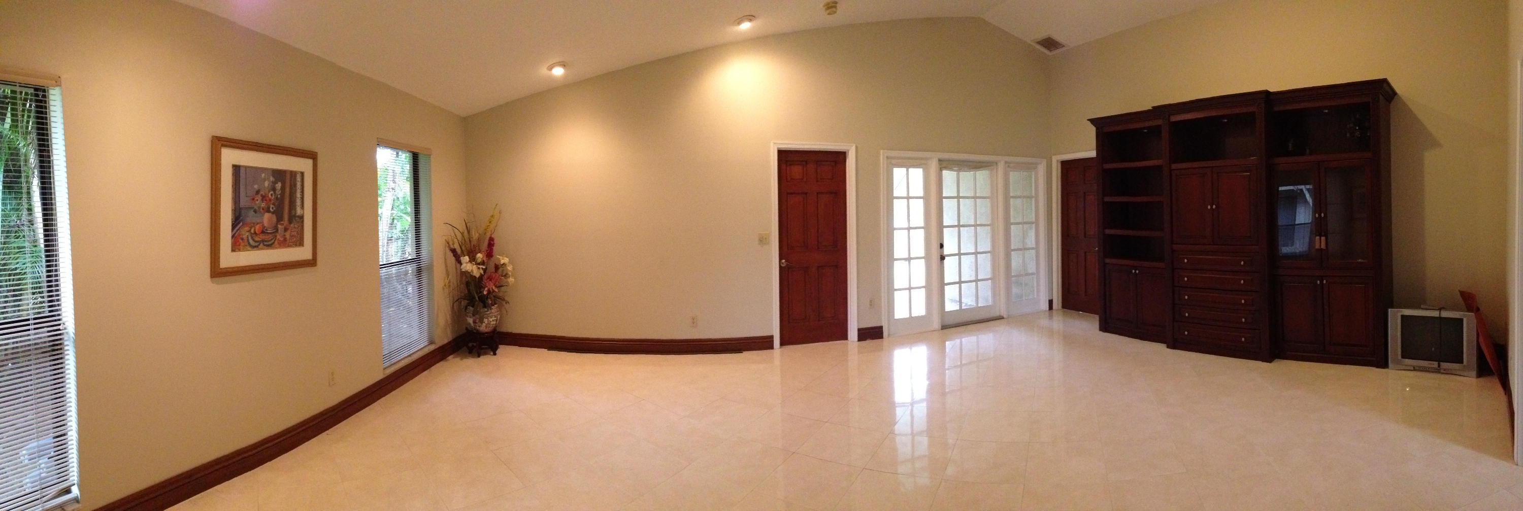 6360 Sweet Maple Lane Boca Raton, FL 33433 - Photo 2 of 13 Living Room
