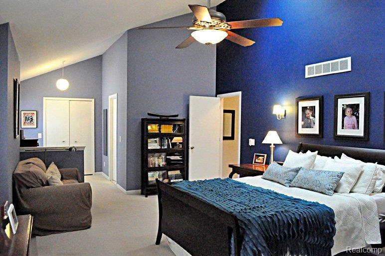 1320 Harvard Road Grosse Pointe, MI 48230 - Photo 15 of 19 Master Bed_0460.jpg