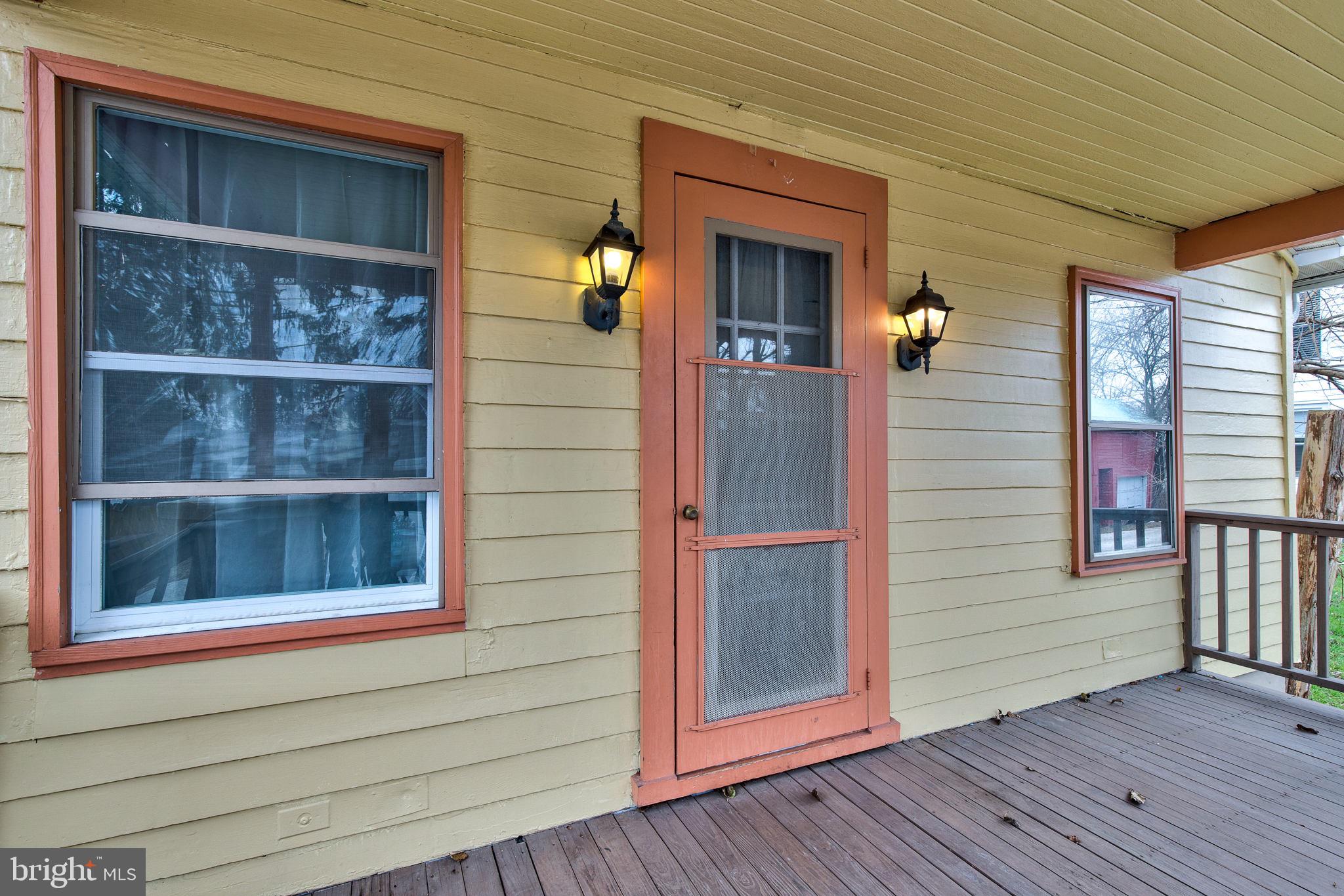 1002 Rutledge Avenue Phoenixville, PA 19460 - Photo 2 of 22 Front door entry from porch