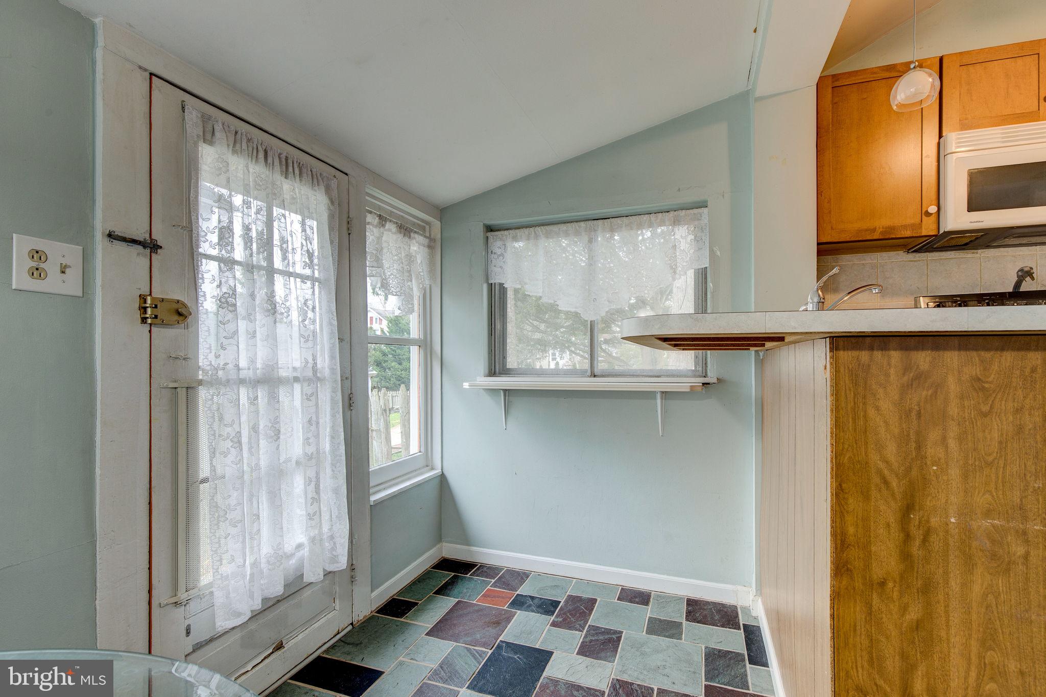 1002 Rutledge Avenue Phoenixville, PA 19460 - Photo 15 of 22 Breakfast room