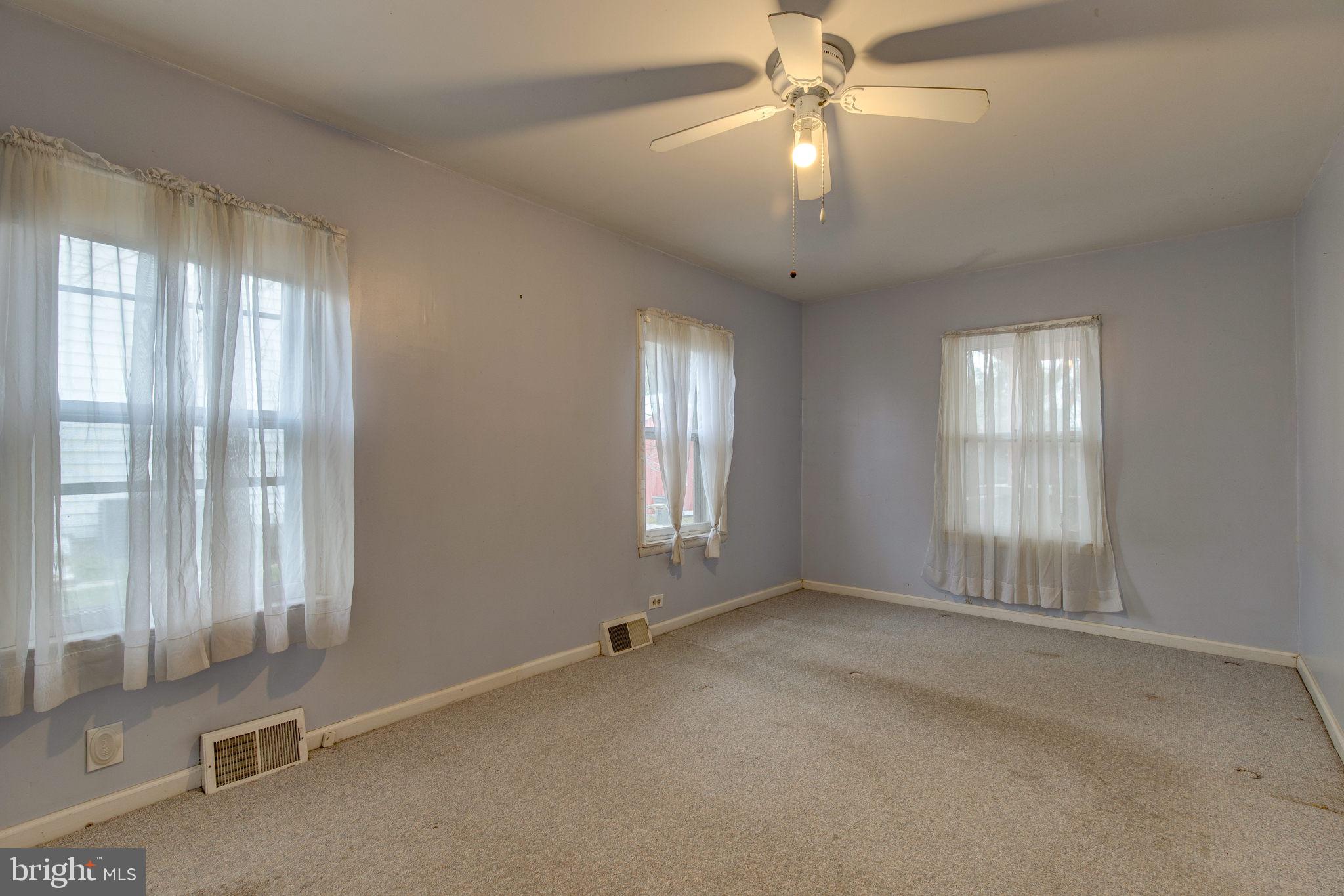 1002 Rutledge Avenue Phoenixville, PA 19460 - Photo 19 of 22 Bedroom 2
