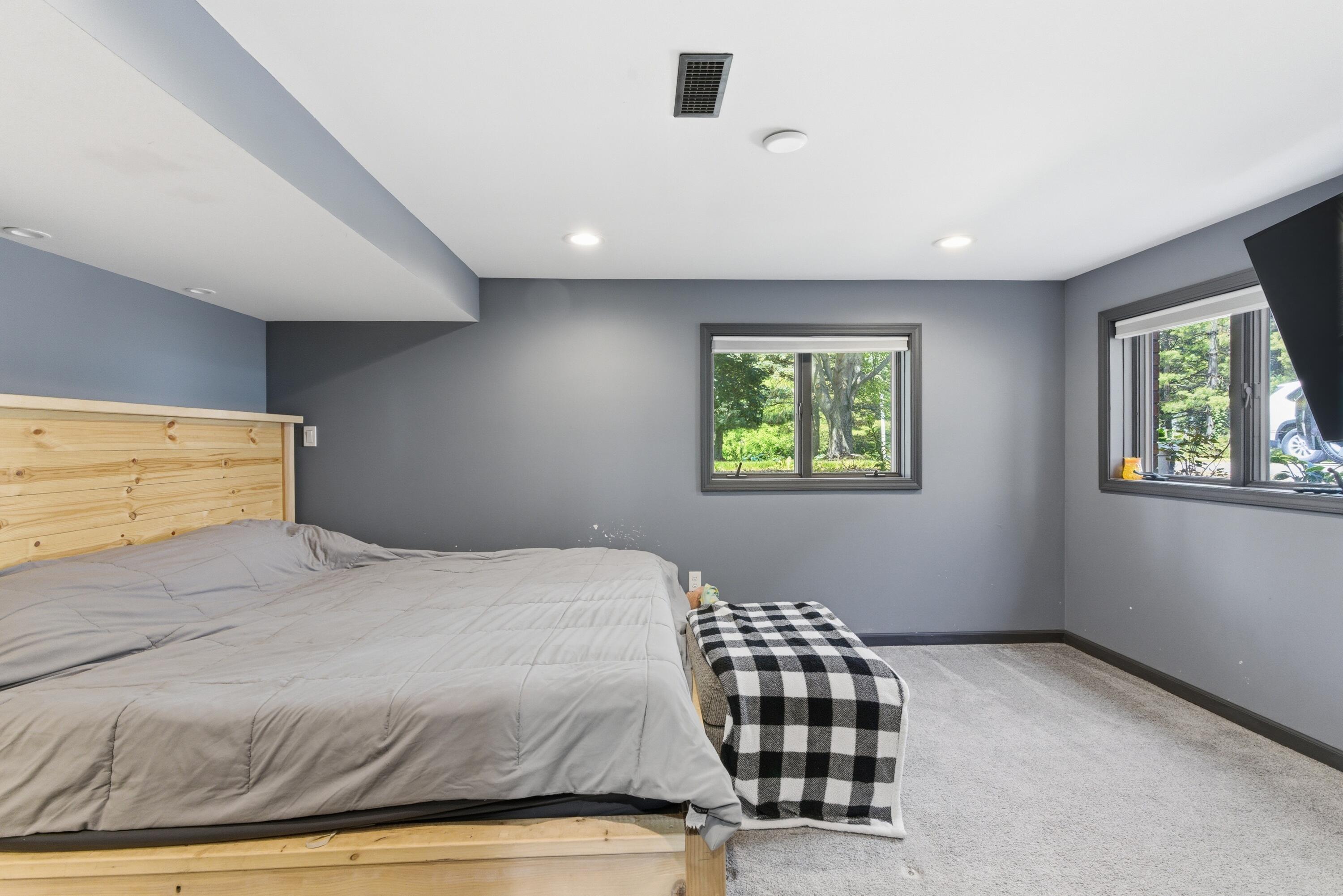 13875 Delaware Street Crown Point, IN 46307 - Photo 17 of 35 3000x2002