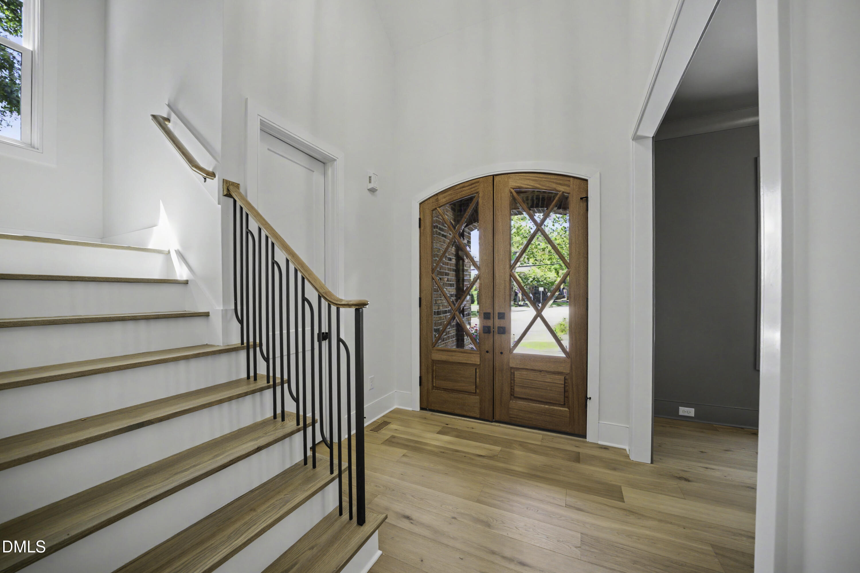 605 Ridgecrest Road Cary, NC 27511 - Photo 3 of 24 Foyer