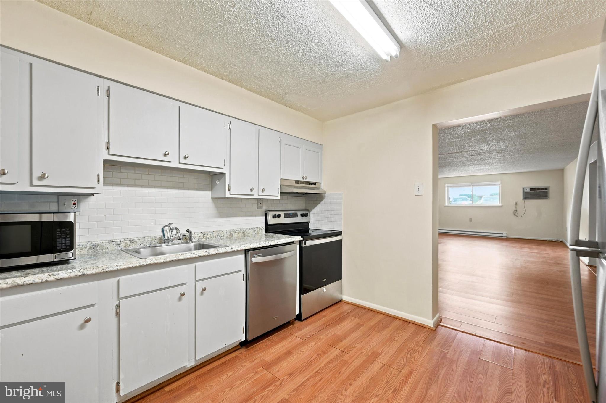 400 Glendale Road, Unit F13 Havertown, PA 19083 - Photo 11 of 17