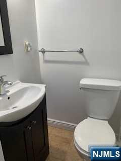 19 Shelby Court, Unit RIGHT Paramus, NJ 07652 - Photo 6 of 15