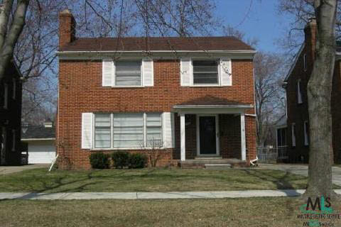 1954 Littlestone Road Grosse Pointe, MI 48236 - Photo 1 of 8 694159.JPG