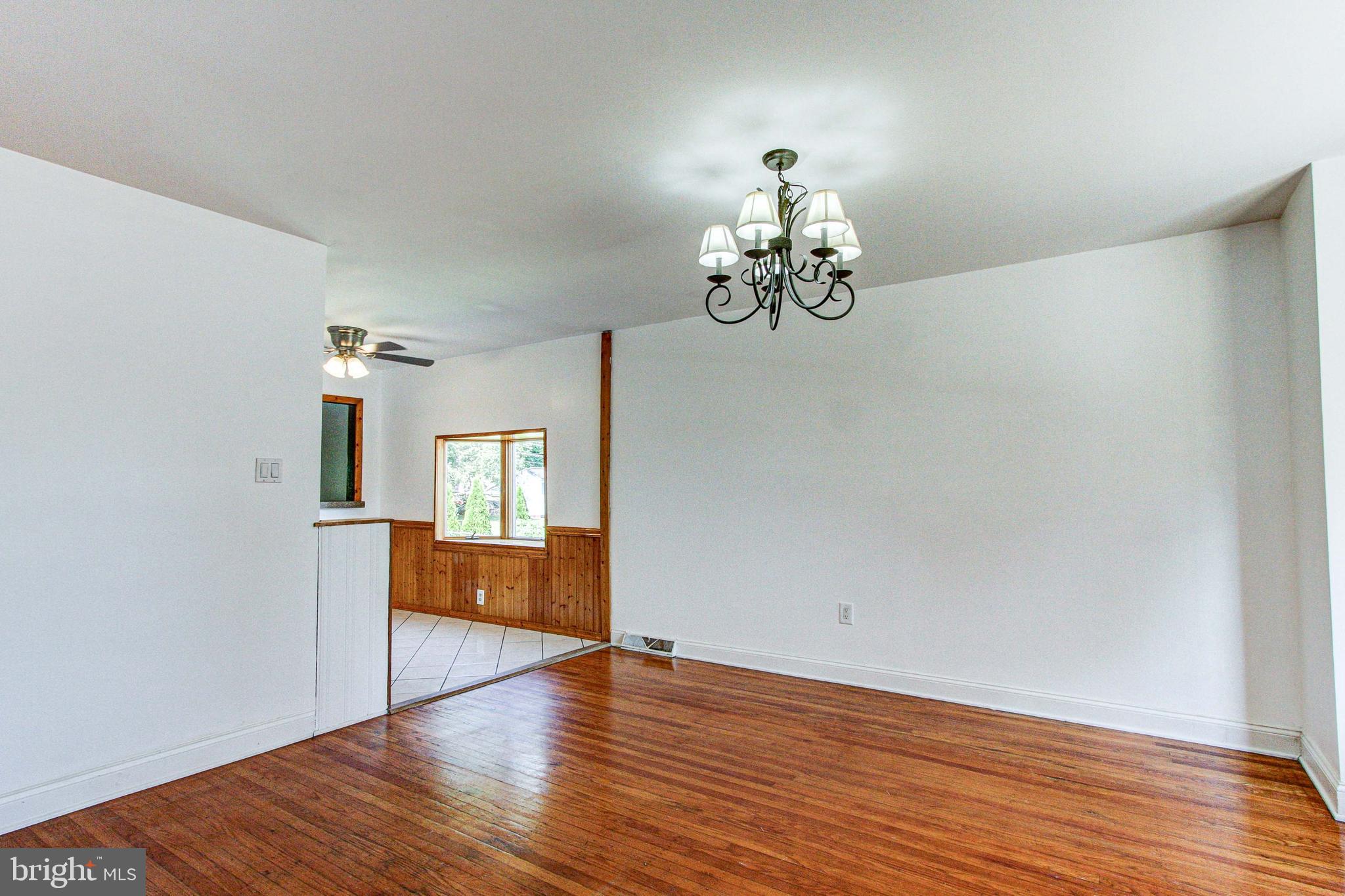 1296 Beverly Road Warminster, PA 18974 - Photo 13 of 72