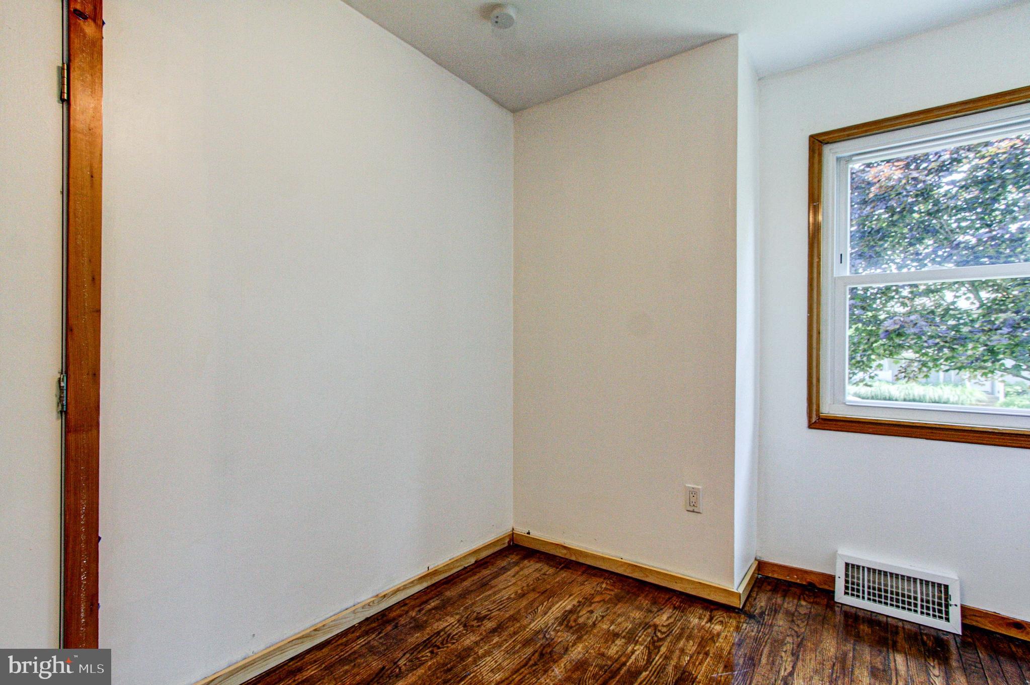 1296 Beverly Road Warminster, PA 18974 - Photo 29 of 72