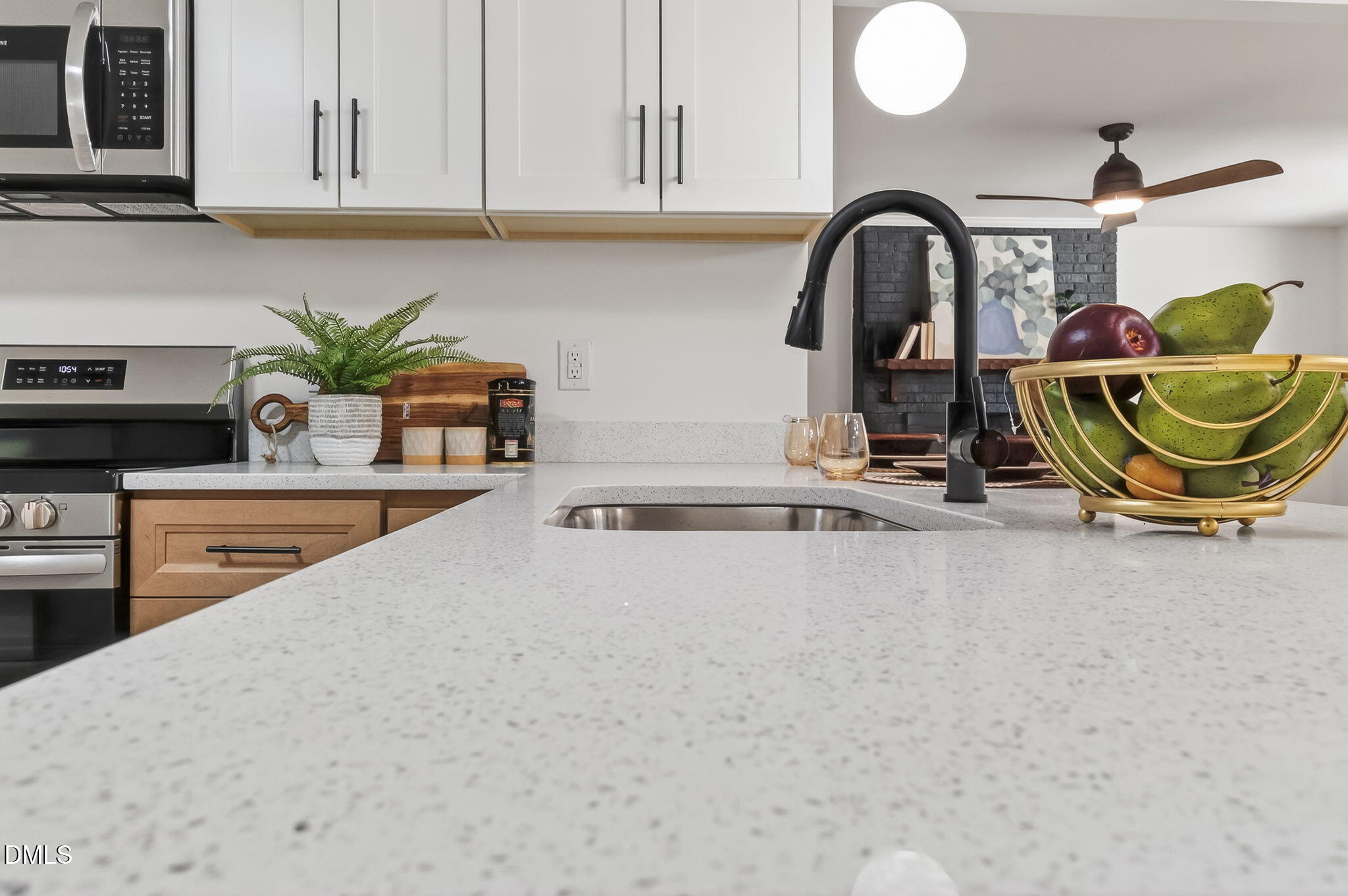 109 Hardee Street Clayton, NC 27520 - Photo 6 of 53 46-web-or-mls-DSC07963