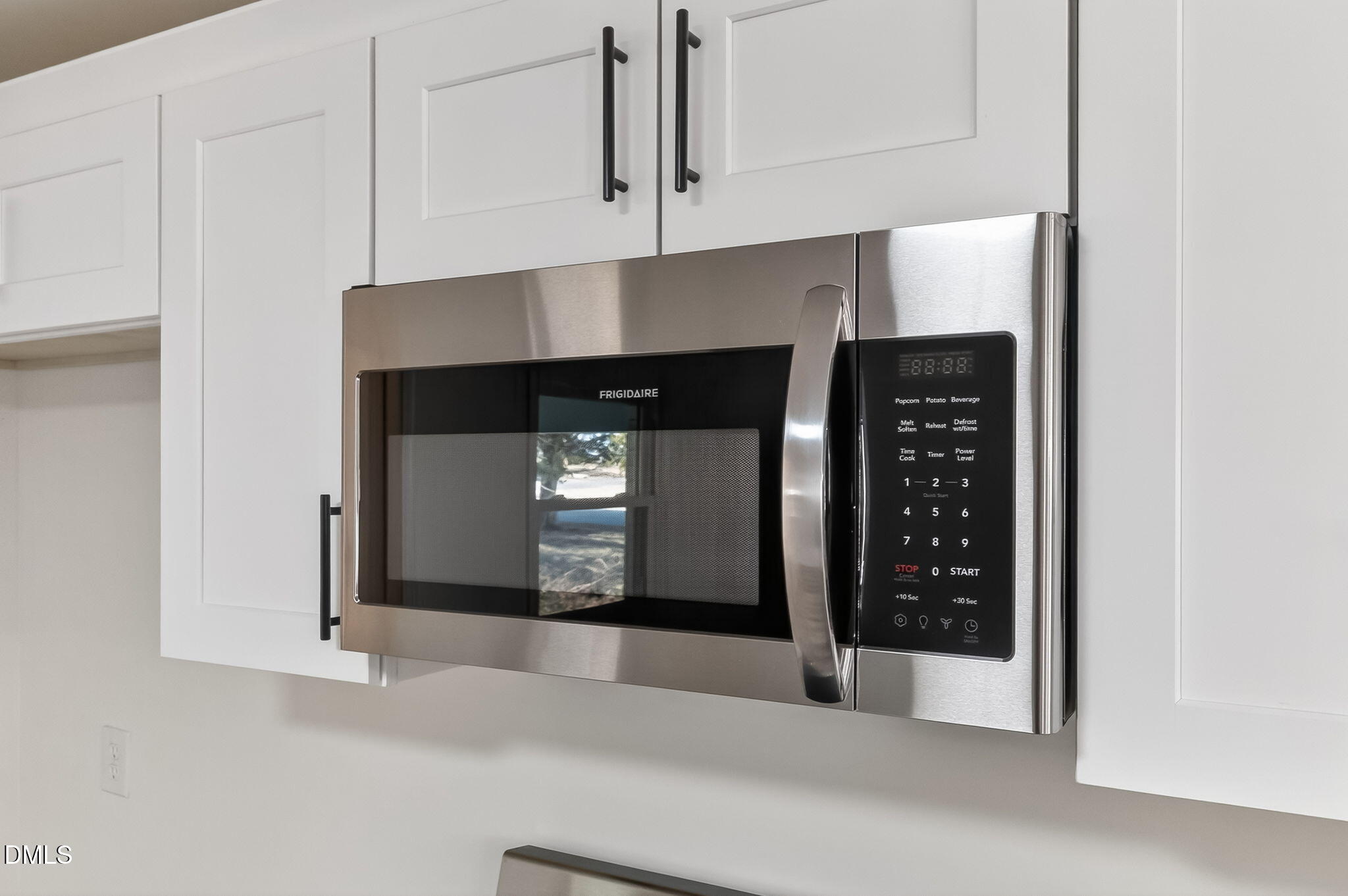 109 Hardee Street Clayton, NC 27520 - Photo 7 of 53 47-web-or-mls-DSC07975