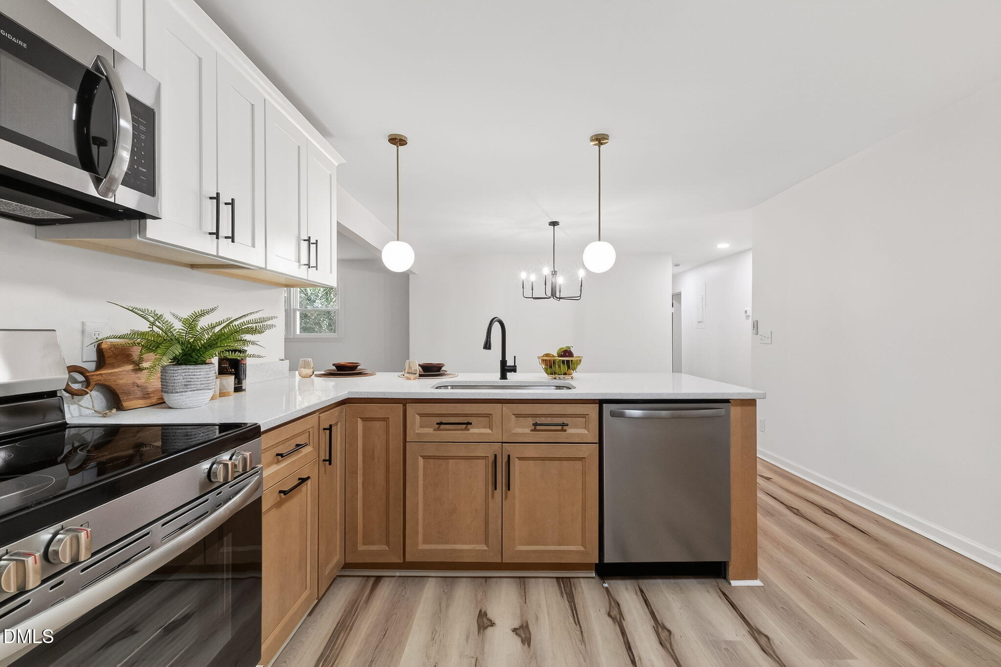 109 Hardee Street Clayton, NC 27520 - Photo 10 of 53 12-web-or-mls-DSC07779