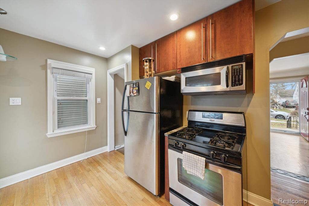 3312 Harvard Road Royal Oak, MI 48073 - Photo 7 of 20